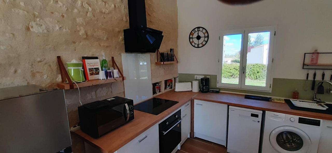 Le Clos Des Chevaliers 蓬 外观 照片